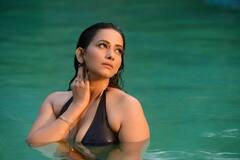 Actress sanjana : புது பட அப்டேட்டை கவர்ச்சி புகைப்படம்  மூலம் தெரிவித்த நடிகை சஞ்சனா... நீச்சல் உடை,மெல்லிய இடை!