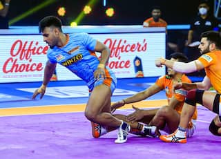 Pro Kabaddi League 2021-22: डिफेंडिंग चैंपियन बंगाल वॉरियर्स को हराकर जीत की पटरी पर लौटी पुनेरी पलटन