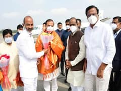 Warangal: టీఆర్ఎస్ ప్రభుత్వానికి తెలంగాణ ప్రజలు గోరి కడతారు... ధనిక రాష్ట్రాన్ని కేసీఆర్ అప్పుల రాష్ట్రంగా మార్చారు... హన్మకొండ సభలో బీజేపీ నేతలు