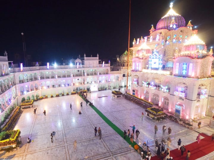 355th Prakash Parv: Gurdwara Of Patna Decorated Like Bride, See The Amazing  View Patna Sahib Gurudwara In 10 Photos Ann | 355th Prakash Parv: दुल्हन की  तरह सजा पटना का गुरुद्वारा, तस्वीरें