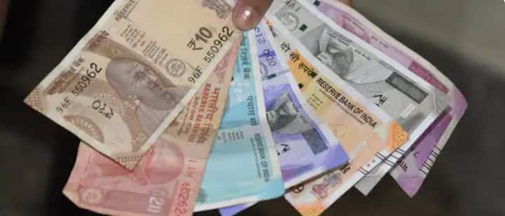 ਇਸਦੇ ਇਲਾਵਾ ਸਰਕਾਰ ਕਰਮਚਾਰੀਆਂ ਦੀ ਸੈਲਰੀ (Central government employee's salary) ਵਧਾਉਣ ‘ਤੇ ਵੀ ਵਿਚਾਰ ਕਰ ਰਹੀ ਹੈ। ਲੰਬੇ ਸਮੇਂ ਤੋਂ ਫਿਟਮੈਂਟ ਫੈਕਟਰ ਨੂੰ ਲੈ ਕੇ ਕੀਤੀ ਜਾ ਰਹੀ ਮੰਗ ‘ਤੇ ਵੀ ਸਰਕਾਰ ਫੈਸਲਾ ਲੈ ਸਕਦੀ ਹੈ।