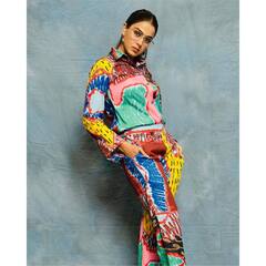 Genelia D'Souza बनी लेडी Ranveer Singh, अतरंगी कपड़ो में करवाया सतरंगी फोटोशूट