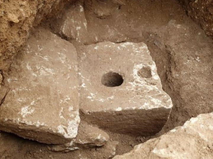 Jerusalem Elite Suffered From Infectious Disease 2,700 Yrs Ago — Stone Toilet Of First Temple-Era Villa Reveals Jerusalem Elite Suffered From Infectious Disease 2,700 Yrs Ago — Stone Toilet Of First Temple-Era Villa Reveals