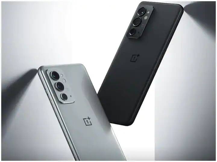 OnePlus 9RT Launch Date : लवकरच भारतात येतोय 'वनप्लस 9RT'; दमदार प्रोसेसरसह मिळतील 'हे' फीचर्स! oneplus 9RT Soon Launch In India check here about features OnePlus 9RT Launch Date : लवकरच भारतात येतोय 'वनप्लस 9RT'; दमदार प्रोसेसरसह मिळतील 'हे' फीचर्स!