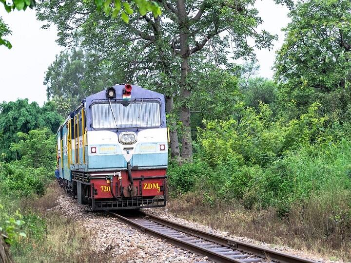 अगर आपकी टिकट वेटिंग लिस्ट (Waiting List) तत्काल टिकट है तो इसमें भी कुछ पैसे कटते हैं. वहीं तत्काल ई-टिकट में आपको आधे पैसे वापस मिलते हैं. (PC: pixabay)