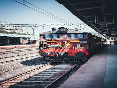 Train Ticket Cancellation: ट्रेन का कंफर्म टिकट कैंसिल कराने से पहले जान लें ये नियम, नहीं होगी कोई परेशानी Train Ticket Cancellation: ट्रेन का कंफर्म टिकट कैंसिल कराने से पहले जान लें ये नियम, नहीं होगी कोई परेशानी
