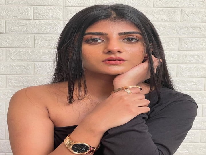 gabriella charlton reply to irritating netizens gabriella charlton| ’என்னை வாழ விடுங்க’ - நெட்டிசன்கள் கேள்வியால் கடுப்பான பிக்பாஸ் புகழ் கேப்ரில்லா!