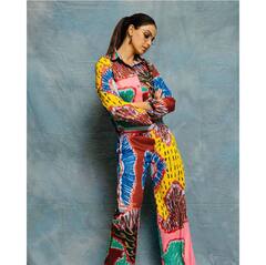 Genelia D'Souza बनी लेडी Ranveer Singh, अतरंगी कपड़ो में करवाया सतरंगी फोटोशूट