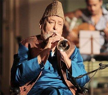 शम्मी कपूर का निधन 14 अगस्त 2011 को हुआ था. उनकी मौत के करीब 3 महीने बाद उनकी फिल्म रॉकस्टार रिलीज हुई थी.