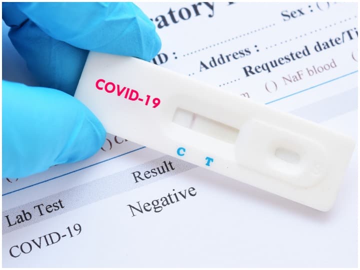 COVID-19 home-testing kits why a spike in sales is worrying health officials ann Mumbai में कोरोना की Home Testing Kit ने बढ़ा दी स्वास्थ्य अधिकारियों की टेंशन, संक्रमित होने की जानकारी नहीं अपलोड कर रहे लोग