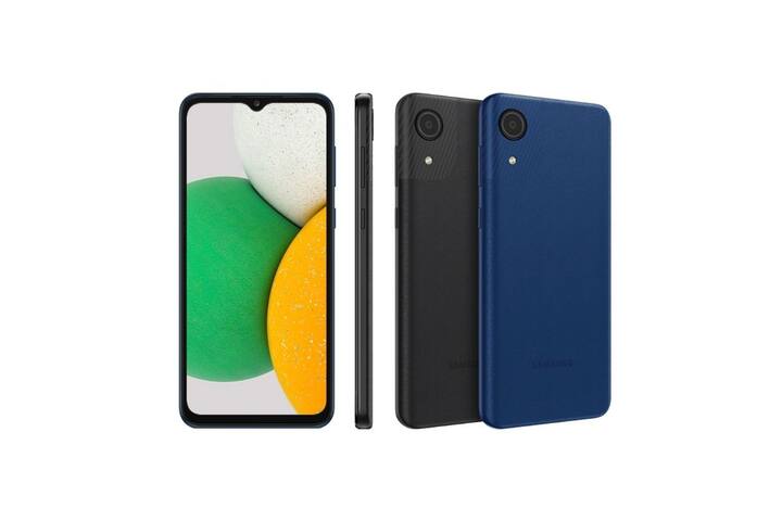 Galaxy A03: इस फोन में 2 जीबी की रैम के साथ 32 जीबी की इंटरनल मैमोरी दी गई है. फोन में 6.5 इंच की डिस्प्ले दी है. पावर बैकअप के लिए इसमें 5000mAH की बैटरी दी गई है. फोन के रियर में 8 मेगापिक्सल और फ्रंट में 5 मेगापिक्सल का कैमरा दिया गया है. फ्लिपकार्ट पर इसकी कीमत 7999 रुपये है.