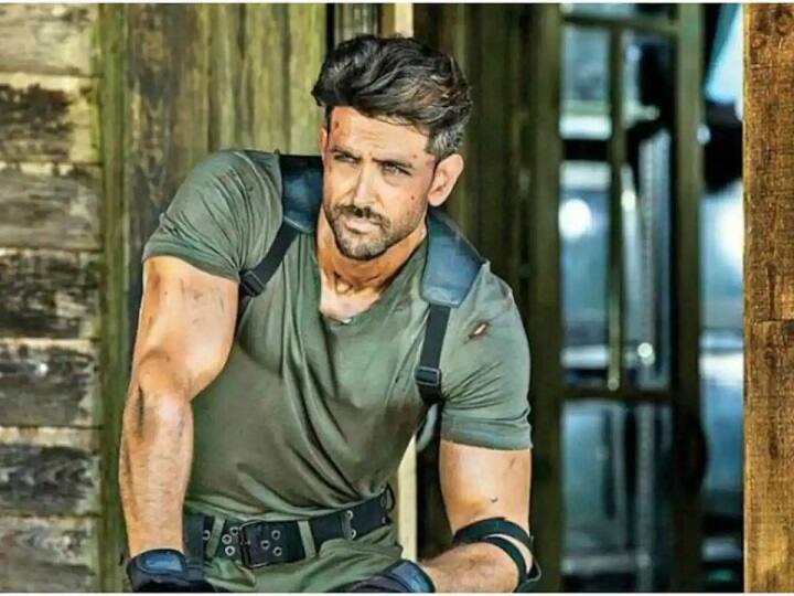 Hrithik Roshan's first look from 'Vikram Vedha' out on his 48th birthday today Hrithik Roshan's Upcoming Film: இந்தி ரீமேக்கில் விக்ரம்வேதா...! ஹ்ரித்திக் ரோஷனின் ஃபர்ஸ்ட் லுக் வெளியீடு