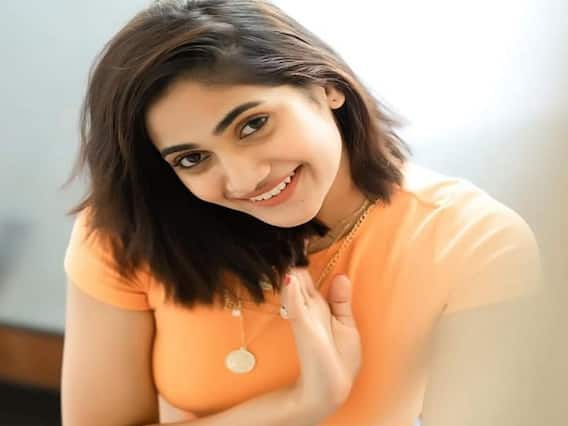Actress Losliya | பிக்பாஸ் புகழ் லாஸ்லியாவின் லேட்டஸ்ட் க்ளிக்ஸ்! Actress Losliya | பிக்பாஸ் புகழ் லாஸ்லியாவின் லேட்டஸ்ட் க்ளிக்ஸ்!