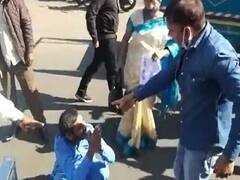 Jharkhand Mob Lynching: धनबाद में जिस मुस्लिम शख्स की हुई पिटाई, उसी के खिलाफ कार्रवाई चाहते हैं बीजेपी के नेता