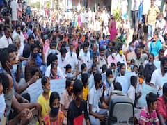 Watch Video: உங்களுக்கு தானே ஓட்டு போட்டோம் எங்களை வெளியேற்றுவது நியாயமா? - போராட்டத்தில் ஈடுபட்ட குடியிருப்புவாசிகள்