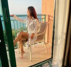 એક્ટ્રેસ નેહા મલિકનો જોવા મળ્યો બોલ્ડ અંદાજ, તસવીરો જોઈ ફેન્સ પણ ચોંક્યા