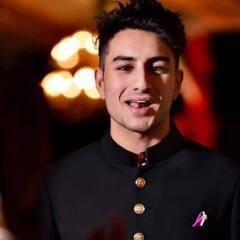 Shanaya Kapoor, Suhana Khan से लेकर Khushi Kapoor तक... बॉलीवुड में अब तक नहीं हुई एंट्री, लेकिन सोशल मीडिया सुपरस्टार हैं ये स्टार किड्स