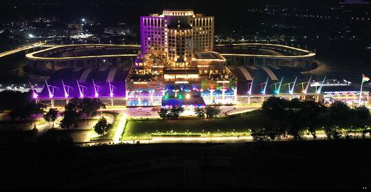 Indian Railways SDF Update: अगर आप ऐसे रेलवे स्टेशनों ( Railway Stations) से आ जा रहे हैं जिन्हें अत्‍याधु‍न‍िक सुव‍िधाओं से लैस कर रीडेवल्‍प किया गया है तो इन स्टेशनों से ट्रेनों की यात्रा करने के लिए आपको ज्यादा पैसे चुकाने होंगे.