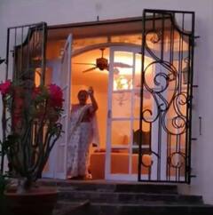 ਪੂਰੇ ਠਾਠ-ਬਾਠ ਨਾਲ 'Mud Island' ਬੰਗਲੇ 'ਚ ਰਹਿੰਦੀ Archana Puran Singh, ਕੀ ਤੁਸੀਂ ਦੇਖਿਆ ਆਲੀਸ਼ਾਨ ਬੰਗਲਾ