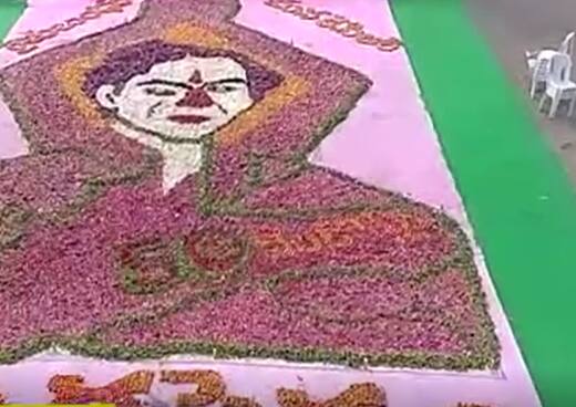 ఖమ్మం రైతు బంధు ఉత్సవాల్లో ఆకట్టుకుంటున్న కూరగాయల తో చేసిన కెసిఆర్ చిత్రం