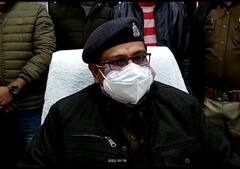 Mainpuri News: मैनपुरी में पुलिस के हत्थे चढ़ा अवैध तमंचा तस्कर, भारी मात्रा में जिंदा कारतूस बरामद