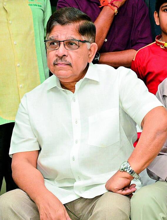 అల్లు అరవింద్ నటించిన చిత్రాలివే..