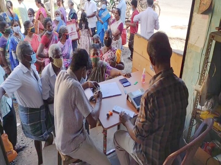 மேல்மட்ட தவறுகளுக்கு ரேஷன் கடை ஊழியர்கள் பொறுப்பேற்க வேண்டியுள்ளது - நியாயவிலைக்கடை ஊழியர்கள் சங்கம்