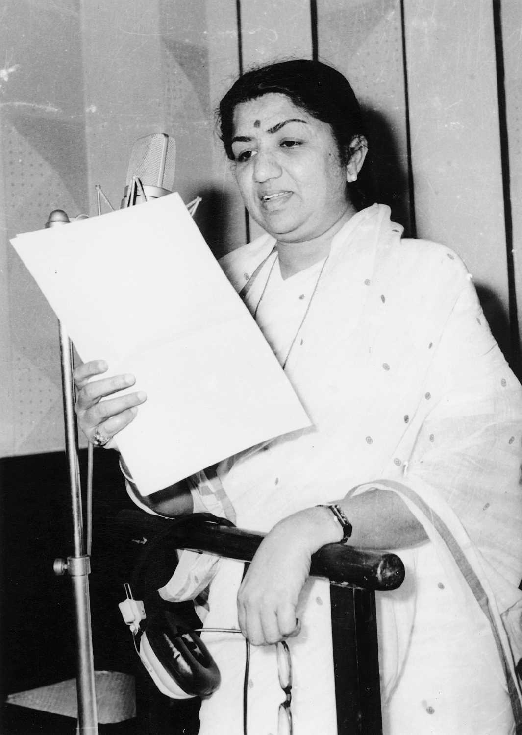 Bharat Ratan Lata Mangeshkar: पतली आवाज बनी थी मुसीबत, फिर यूं भारत रत्न बनी स्वर कोकिला लता मंगेशकर