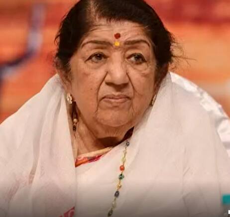 Lata Mangeshkar treatment continues in ICU even on the 8th day ANN Lata Mangeshkar Health Update: 8वें दिन भी आईसीयू में जारी है लता मंगेशकर का इलाज, अभी अस्पताल में ही रहेंगी