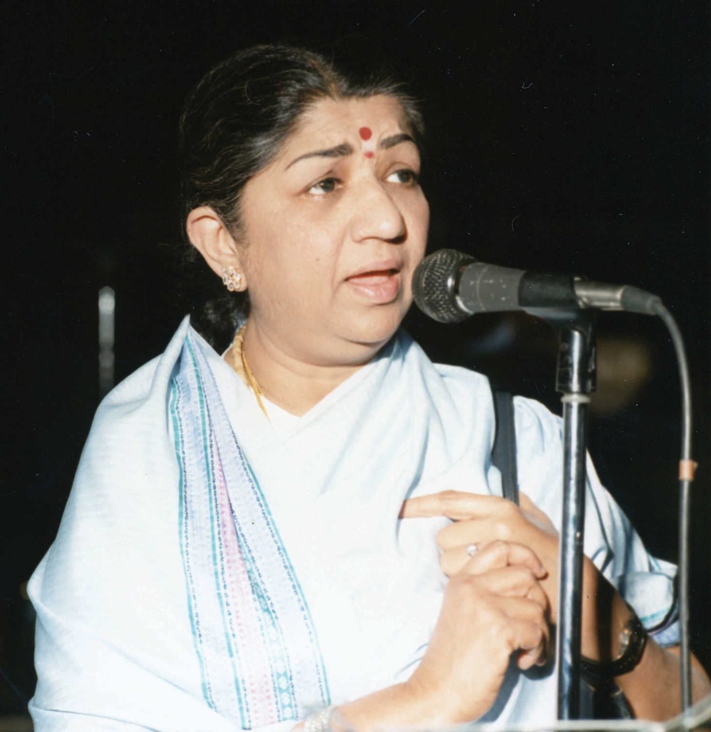 Bharat Ratan Lata Mangeshkar: पतली आवाज बनी थी मुसीबत, फिर यूं भारत रत्न बनी स्वर कोकिला लता मंगेशकर