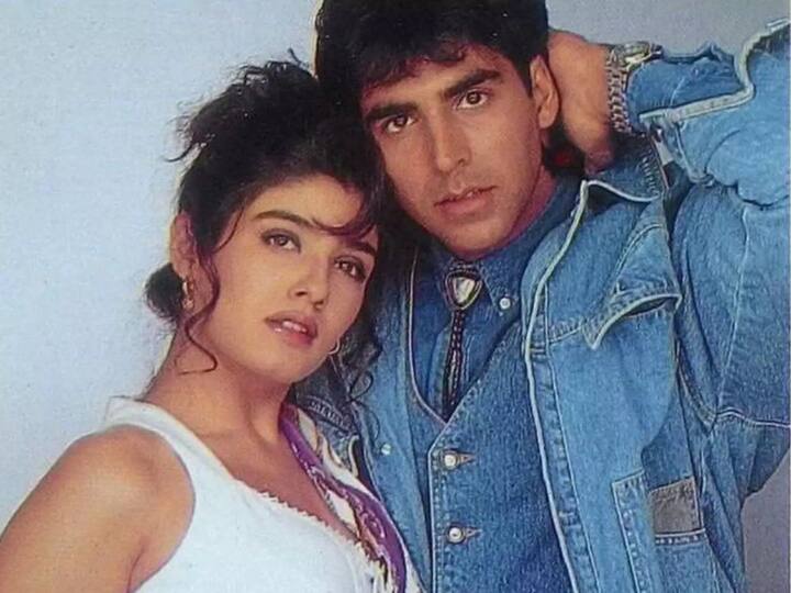 Raveena Tandon-Akshay Kumar: मीडिया रिपोर्ट्स के मुताबिक, रवीना टंडन और अक्षय कुमार ने भी गुपचुप सगाई कर ली थी. हालांकि, 3 साल के रिश्ते के बाद दोनों के ब्रेकअप ने हर किसी को हैरान कर दिया था.