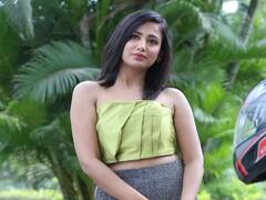 Niviksha Naidu Phots: ఇలాంటి సినిమా చేయడం చాలా కష్టం..అందరి సపోర్ట్ కావాలంటున్న నివిక్షా నాయుడు..