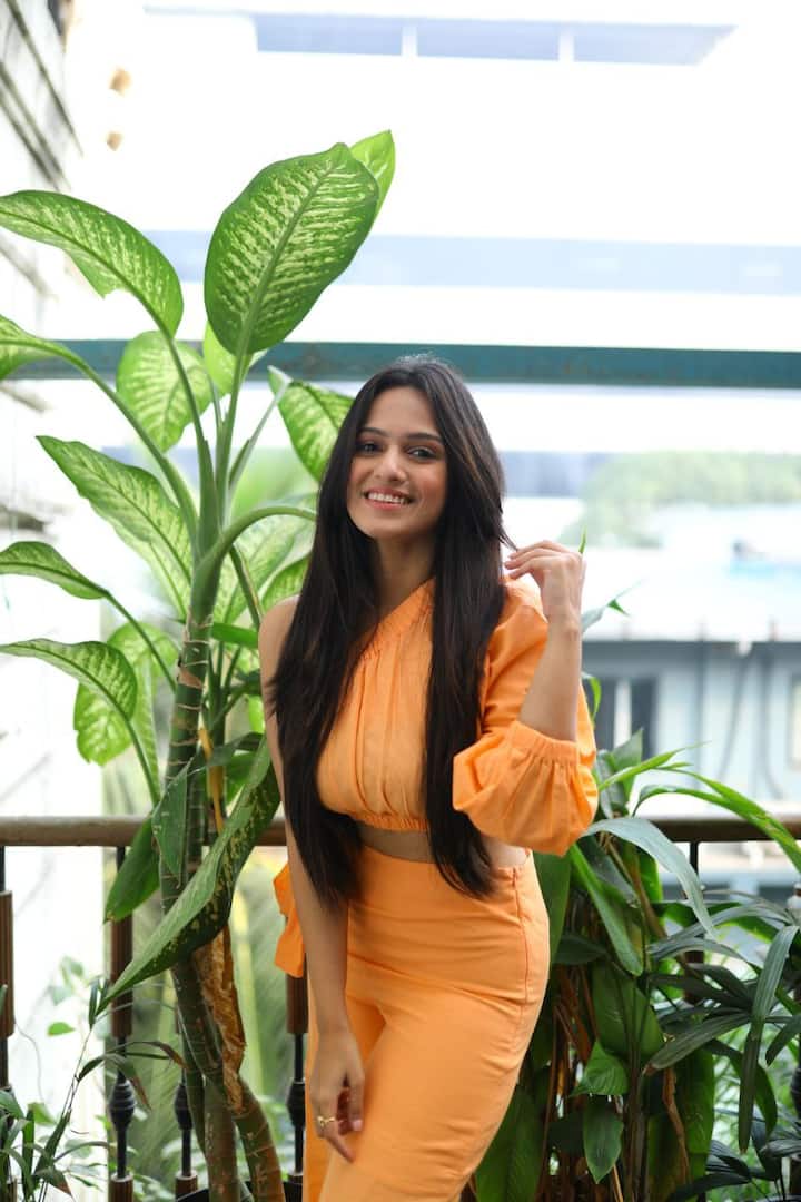 नुकतंच शिवानीने एक नवं फोटोशूट केलं आहे.  (photo:shivanibaokar/ig)