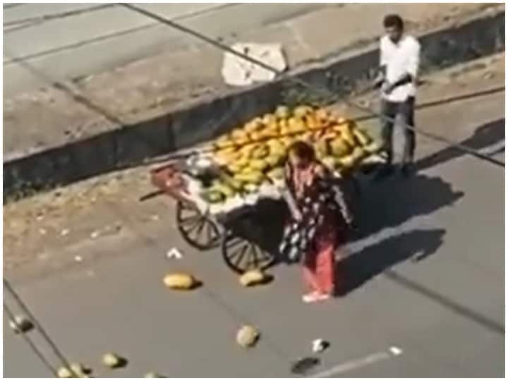 Angry Woman Throws Fruits From Vendor's Cart After It Brushes Her Car In Bhopal Angry Woman Throws Fruits From Vendor's Cart After It Brushes Her Car In Bhopal | WATCH
