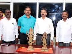 கிருஷ்ணகிரியில் வீட்டில் பதுக்கி வைக்கப்பட்ட 2 ஐம்பொன் சிலைகள் பறிமுதல்