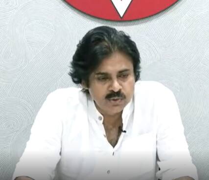 Pawan Kalyan : లవ్ వన్ సైడ్ ఉందన్న చంద్రబాబు వ్యాఖ్యలకు పవన్ ఇన్ డైరెక్ట్ కౌంటర్