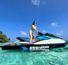 मालदीव में अप्सरा बन Sunny Leone ने बरपाया कहर, देखने वालों के छूट गए पसीने