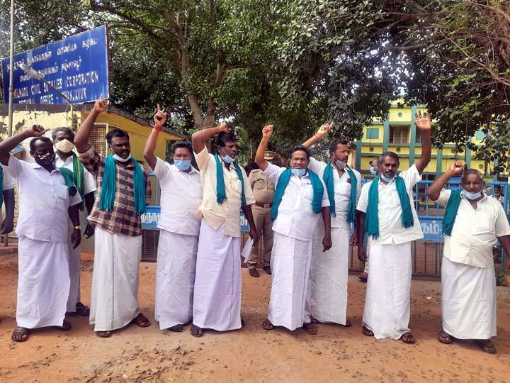 Thanjavur: Online paddy procurement scam - Farmers protest demanding direct procurement ஆன்லைன் நெல் கொள்முதலில் குளறுபடி - நேரடியாக கொள்முதல் செய்யக்கோரி விவசாயிகள் ஆர்ப்பாட்டம்