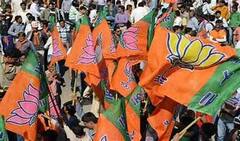UP Election 2022: ভোটের মুখে ঘর ভাঙল যোগীর, BJP ছেড়ে অখিলেশের হাত ধরলেন এক মন্ত্রী-সহ ৩ বিধায়ক| Bangla News
