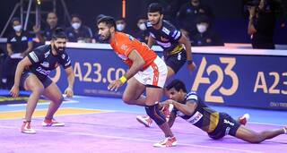 Pro Kabaddi League 2021-22: लगातार तीन मैचों में हार के बाद जायंट्स ने हासिल की शानदार जीत, टाइटंस को अभी भी पहली जीत का इंतजार