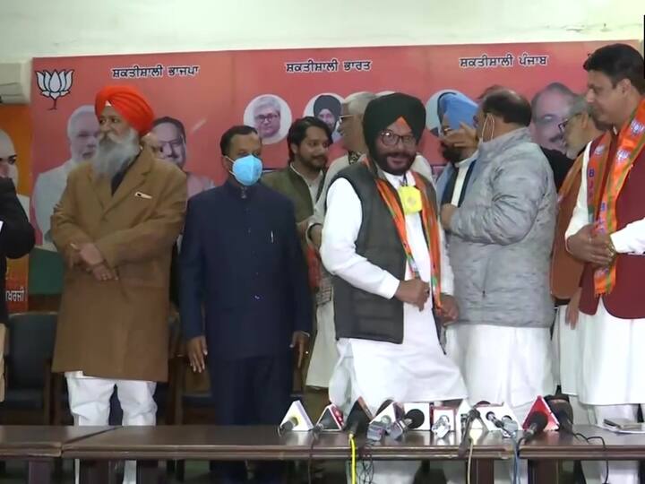 Punjab CM Charanjit Singh Channi's Cousin Brother Jaswinder Dhaliwal Joins BJP