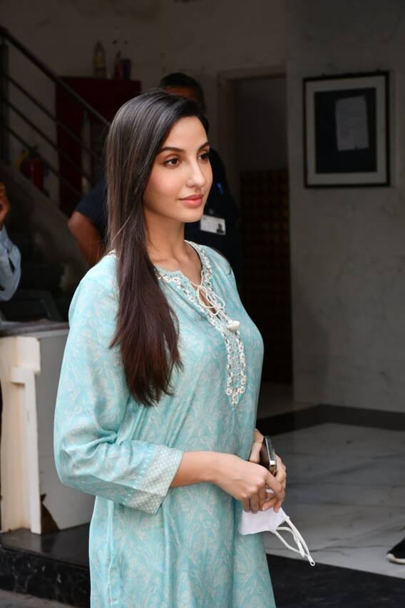 Nora Fatehi Spotted: कोरोना के बाद ऐसी हो गई है नोरा फतेही की हालत, घर से निकली को कोई पहचान भी नहीं पाया