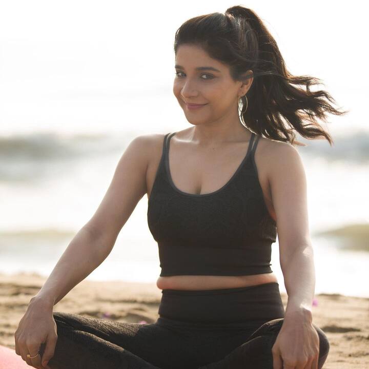 போறாடா அவ போறாடா என்னோட காதல கள்ளிக்காட்டில் வீசிப்புட்டு போறாடா