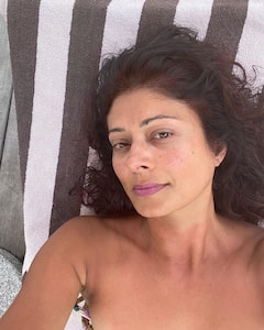 Transformation! दो साल पहले ही रचाई थी मशहूर एक्ट्रेस ने शादी, अब दिखने लगी है ऐसी, क्या पहचान पा रहे हैं आप