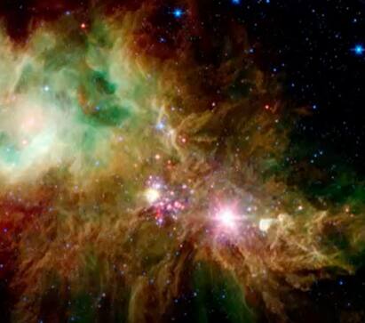 Scientists Have Found Largest Galaxy Ever: Its 16.3 Million Light Years Huge அவ்வளவு பெருசா? பிரபஞ்சத்தின் மிக நீளமான விண்மீன்.. ஷாக்கில் இருந்து மீளாத விஞ்ஞானிகள்!