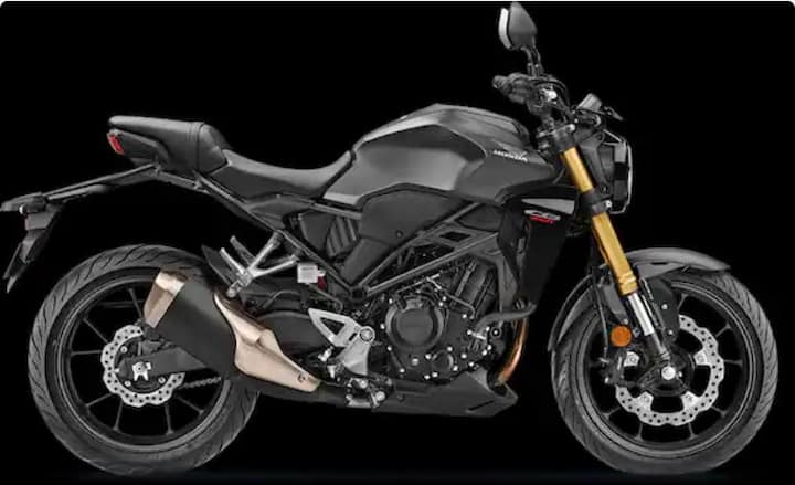 Honda CB300R দুটি রঙের বিকল্প ম্যাট স্টিল ব্ল্যাক ও পার্ল স্পার্টান রেডে লঞ্চ করা হয়েছে। ভারতে এই বাইক মাঝারি   মোটরসাইকেলের সেগমেন্টকে শক্তিশালী করবে। নতুন-স্পোর্টস ক্যাফে রেসার মোটরসাইকেলটি 2021 সালের ডিসেম্বরে ইন্ডিয়া বাইক শোতে   দেখানো হয়েছিল।