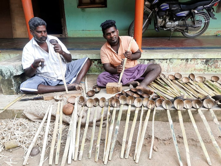 பொங்கலுக்கு தயாராகும் அகப்பைகள்...! பணம் வாங்காமல் தயாரிக்கும் தொழிலாளர்கள்