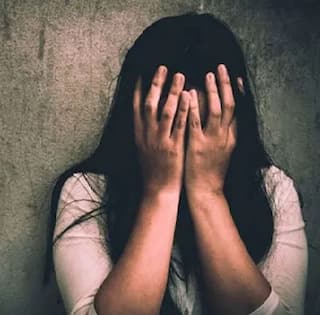 હિન્દી ફિલ્મમાં રોલના બદલે કોણે કરી એક્ટ્રેસ પાસે શરીર સંબંધ બાંધવાની માગણી ? એક્ટ્રેસના ઈન્ટિમેટ ફોટા લીધા ને.......