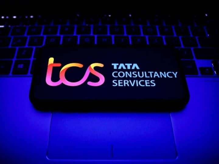 TCS Net Profit Up 12% To Rs 9,769 Crore In Q3 TCS Net Profit Up 12% To Rs 9,769 Crore In Q3