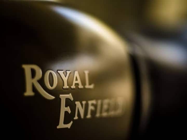 சத்தத்தை போலவே சத்தமில்லாமல் உயர்ந்தது RF பைக் விலை: ரூ.4000 வரை ஏற்றம் கண்ட ஃப்ளாக்ஷிப் மாடல்கள்! Pay more to buy Royal Enfield Classic 350, Himalayan and Meteor after price hike சத்தத்தை போலவே சத்தமில்லாமல் உயர்ந்தது RF பைக் விலை: ரூ.4000 வரை ஏற்றம் கண்ட ஃப்ளாக்ஷிப் மாடல்கள்!